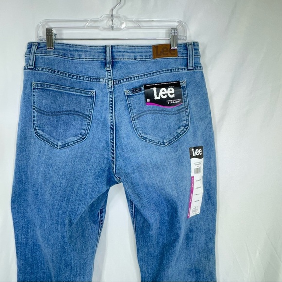 Lee Regular Fit Light Wash Mid Rise Straight Leg Jeans Sz 12 - Picture 8 of 9